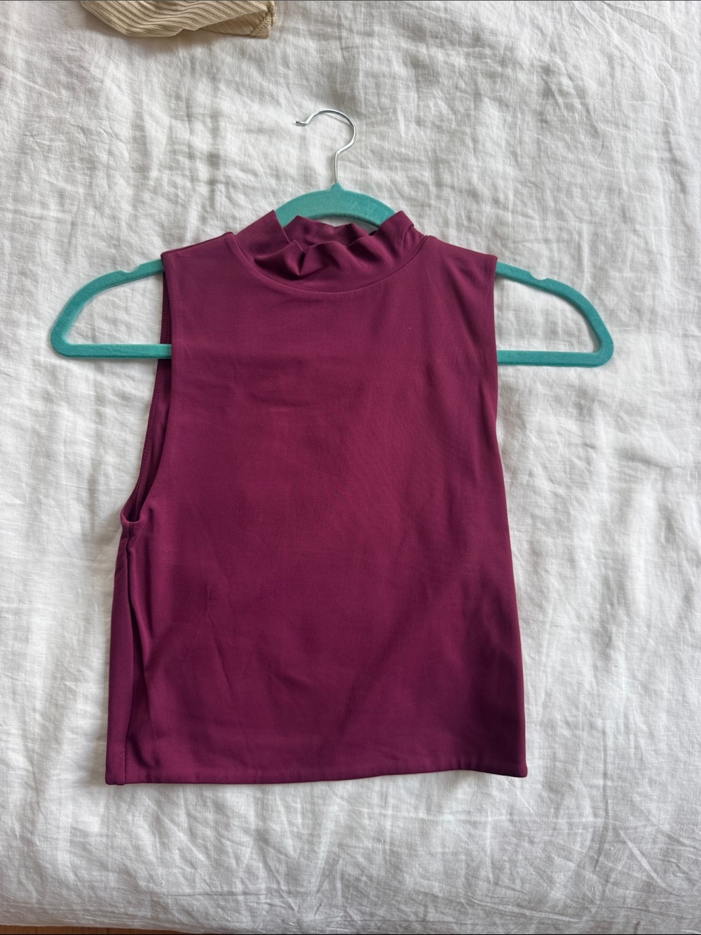 Aritzia Contour Tank